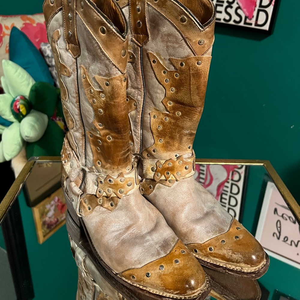 Bed Stu boots